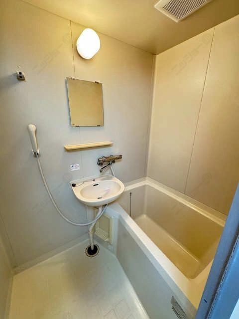 浴室　同型参考写真